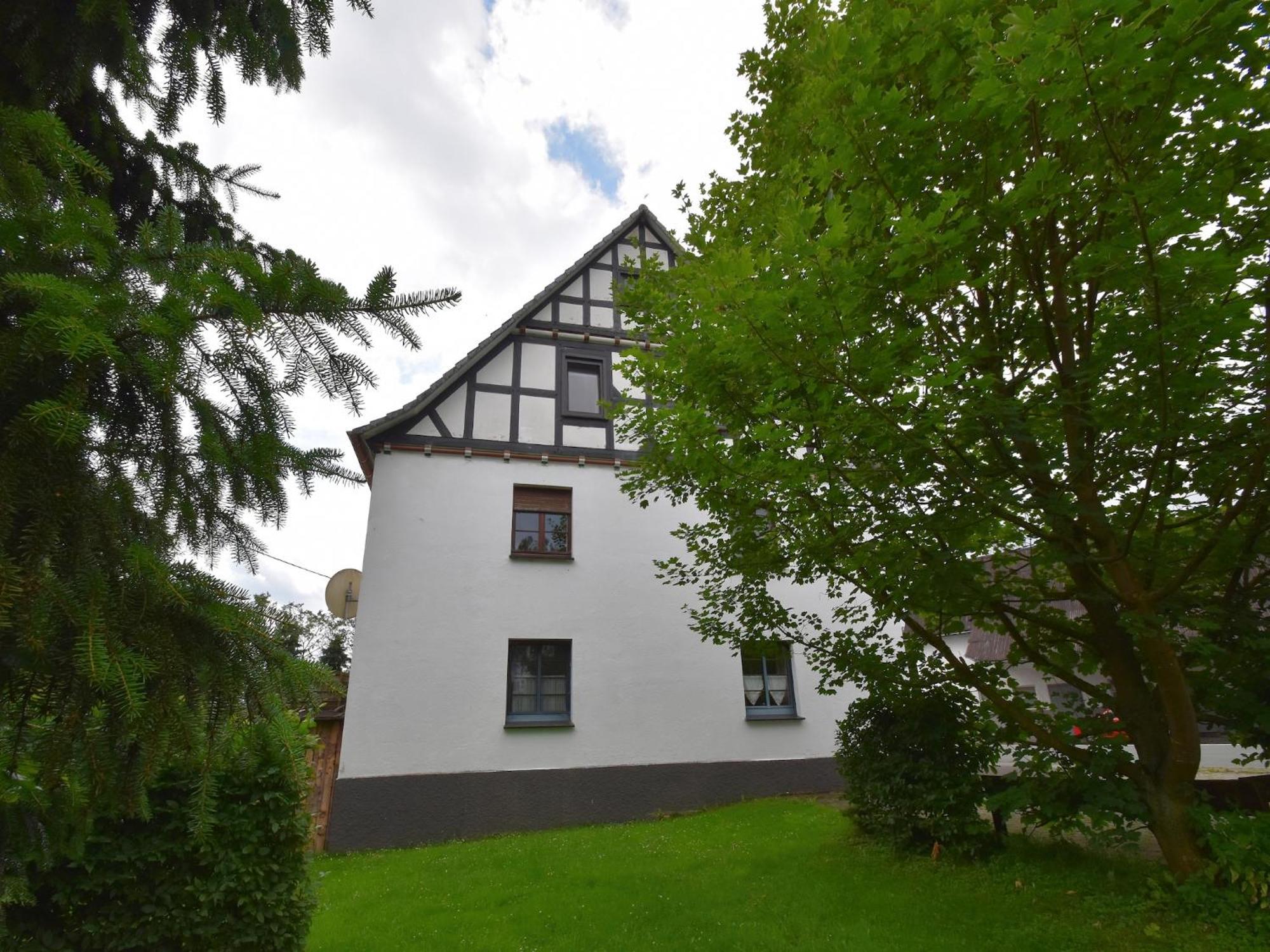 Spacious Holiday Home in Menkhausen near Ski Area Schmallenberg Exterior foto